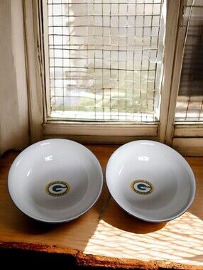 PFALTZGRAFF (QTY 2) GREEN BAY PACKERS 6" Round Serving Bowls.